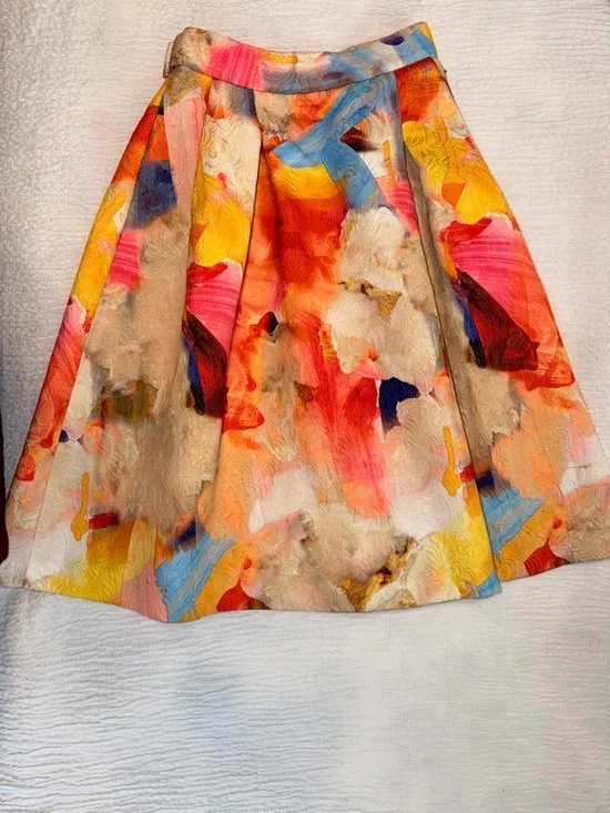 H&M Multicolor Abstract A-Line Skirt in Coral, Yellow & Blue - Picture 2 of 10